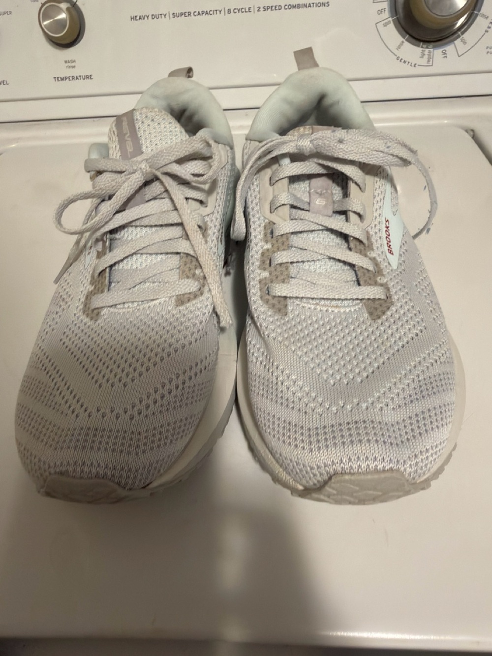 Energie Women's Light Gray and White Knit Sneakers